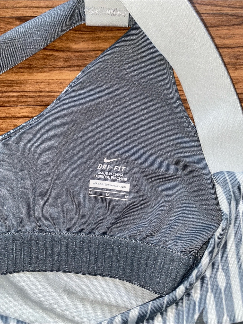 Nike Women’s Gray Patterned Racerback Tank - Picture 5 of 5